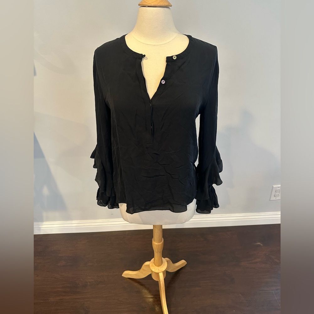 Kobi Halperin Black Bell Sleeve 100% Silk Shia Blouse Top Size Medium Womens - Picture 2 of 8